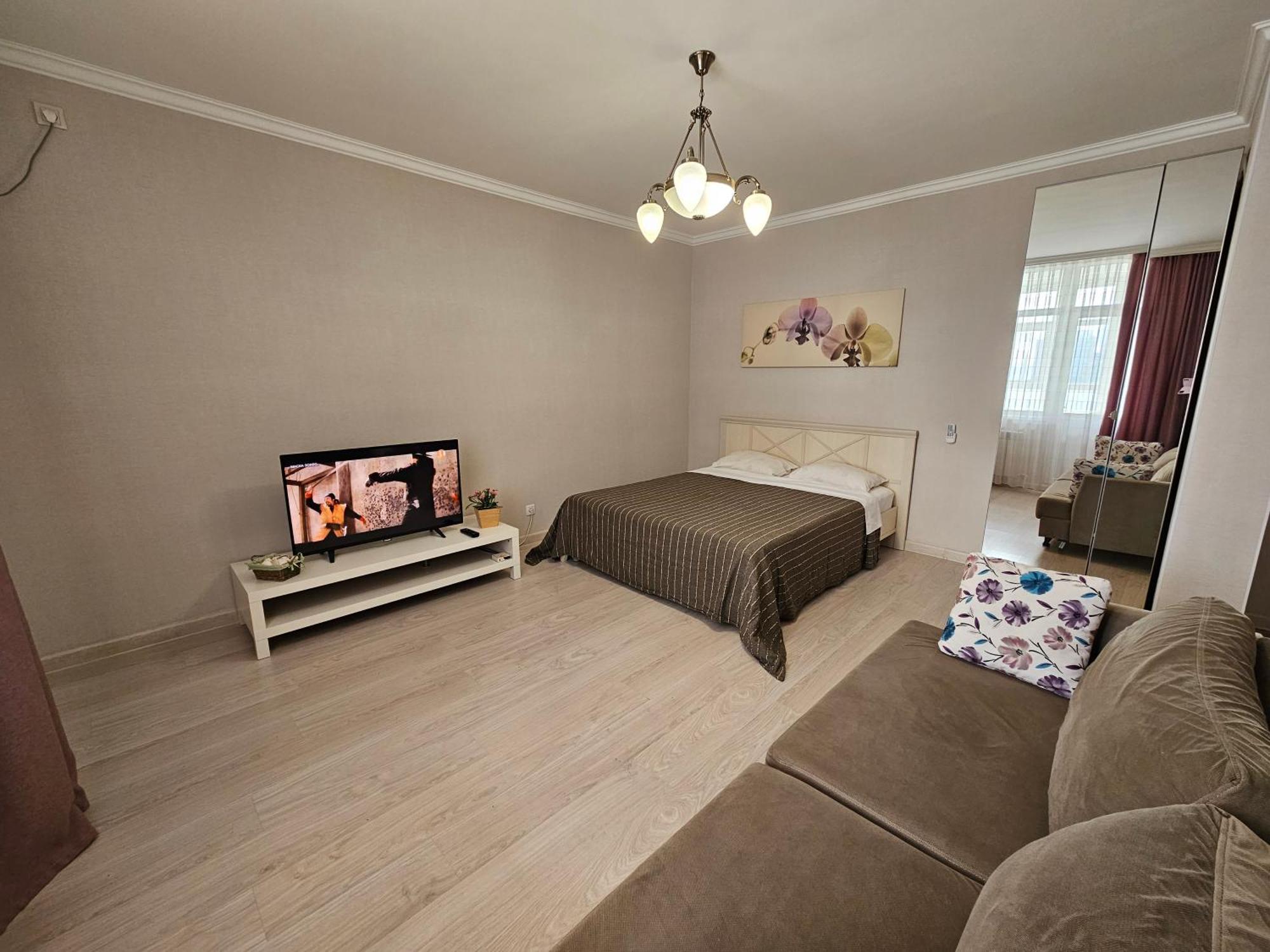 Ernaz Plus Apartments: Promenade Expo Астана Екстериор снимка