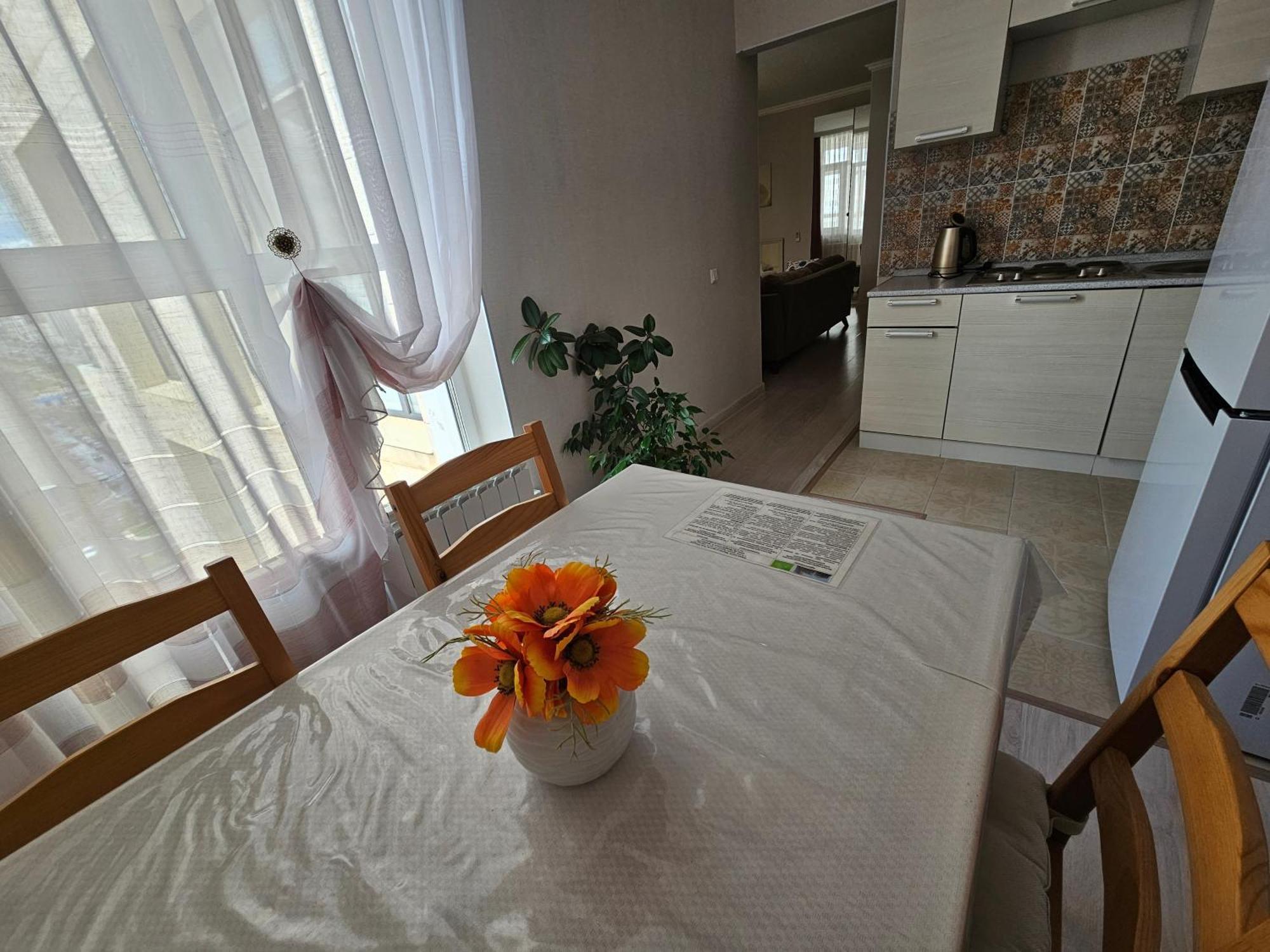 Ernaz Plus Apartments: Promenade Expo Астана Екстериор снимка